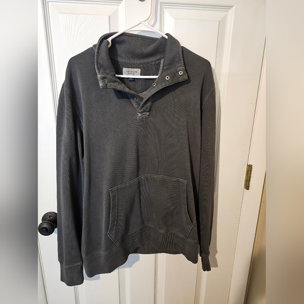 American Eagle sweatshirt